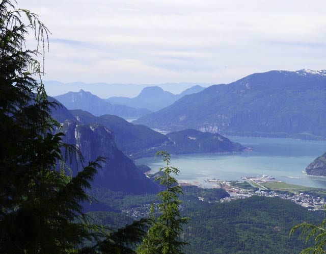 Western Canada Road Trip: Lakes and mountains in British Columbia