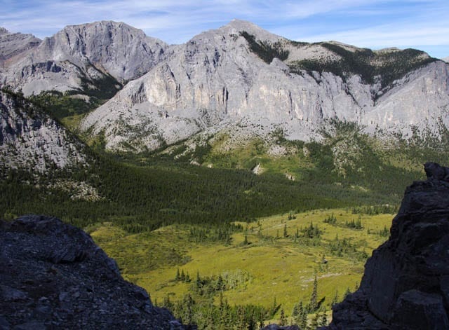 #FriFotos 10 Knock Your Socks Off Views Yamnuska 037 #FriFotos 10 Knock Your Socks Off Views