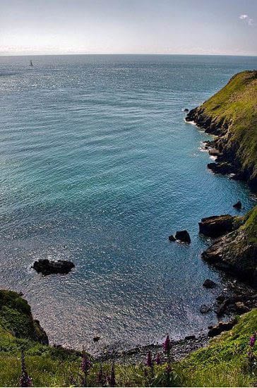 Llyn Path "Tempting, but inaccessible, bays on the Llyn path"