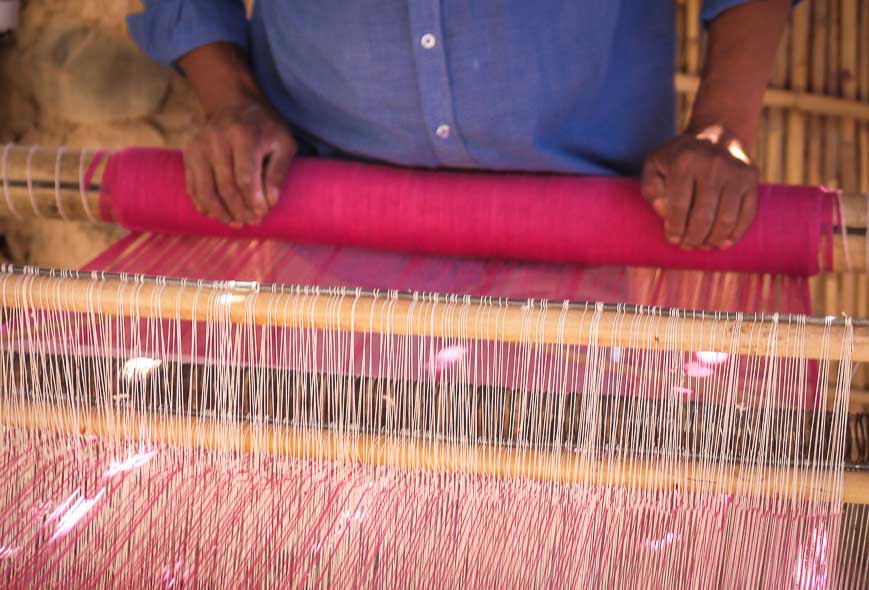 Weaving a blanket