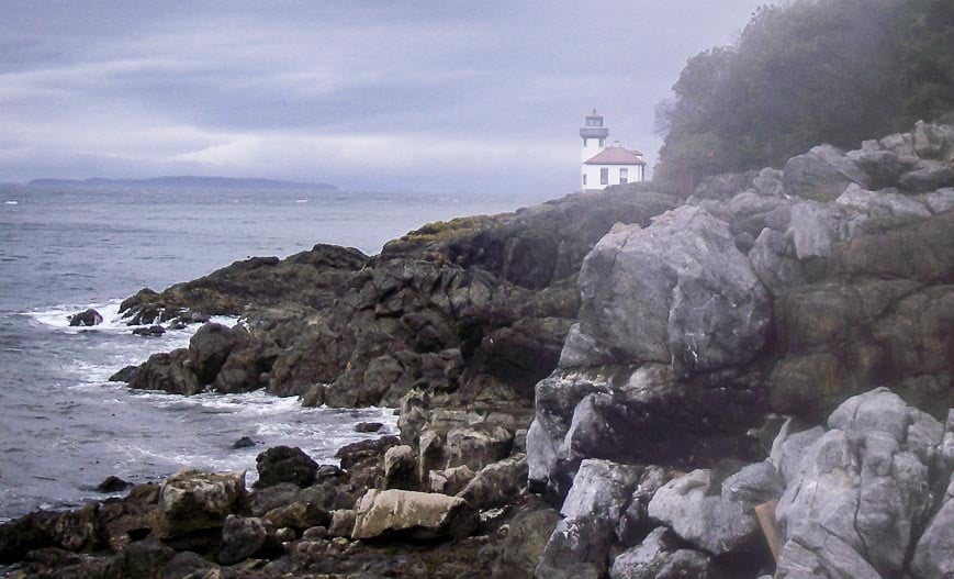 The lighthouse in Lime Kiln State Park