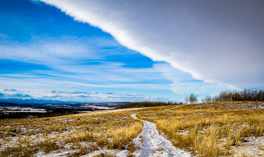 Interesting facts about Alberta - seeing the Chinook arch which can quickly raise temperatures