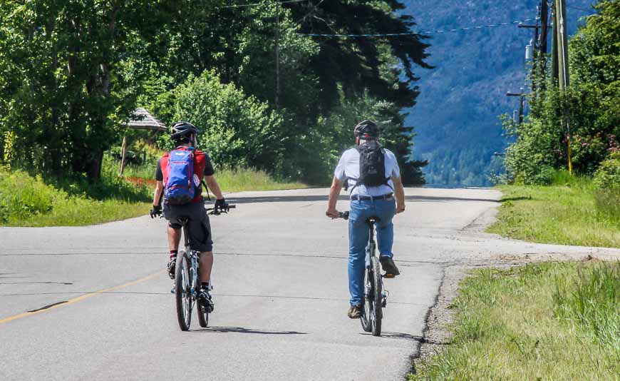 A local bike company takes us on a guided bike mountain bike tour