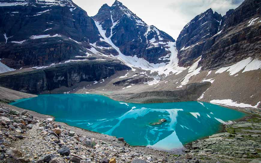 An easy Yoho National Park hike goes to Lake Oesa, seen here in one shot