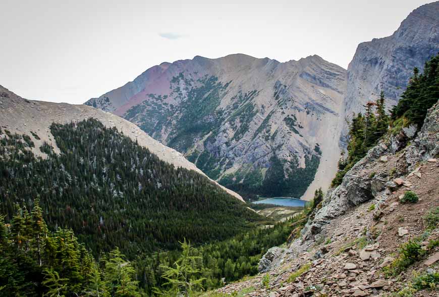 Beautiful scenery on the way to Alderson Lake