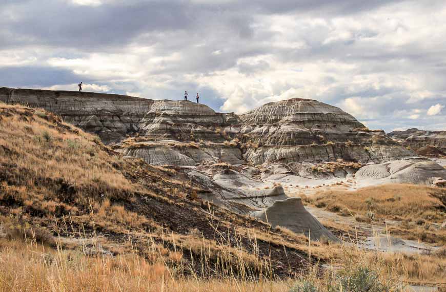 Hiking in Dinosaur Provincial Park - off trail