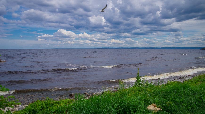 Cycle along Lac Saint-Jean into Roberval