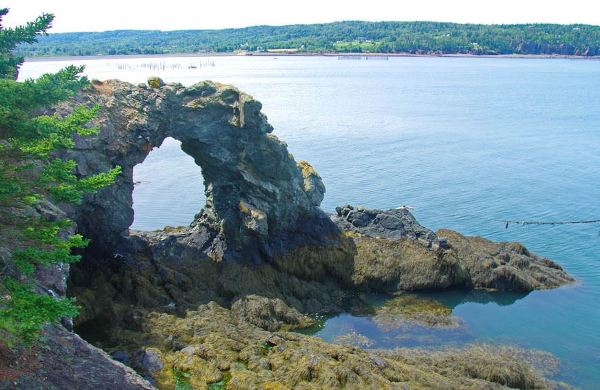 The Hole in the Wall Rock