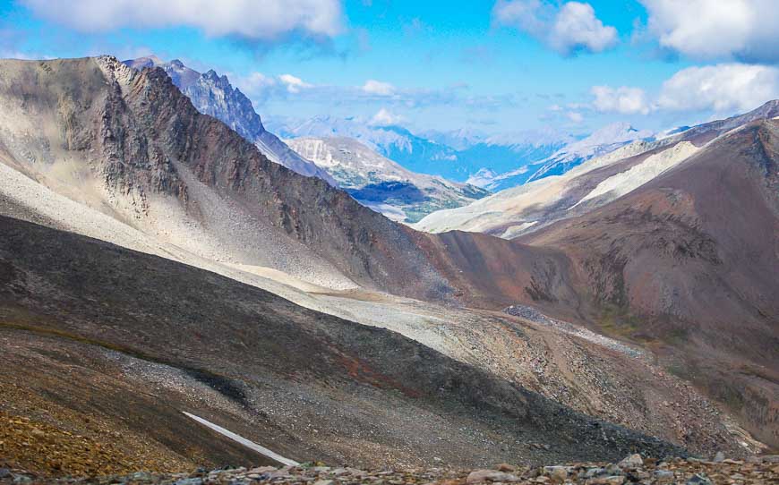 Extensive 360 degree views in the mountains on the Skyline Trail hike