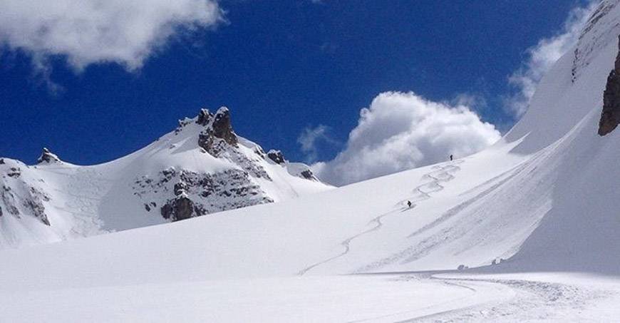 Fantastic backcountry skiing from Mistaya Lodge