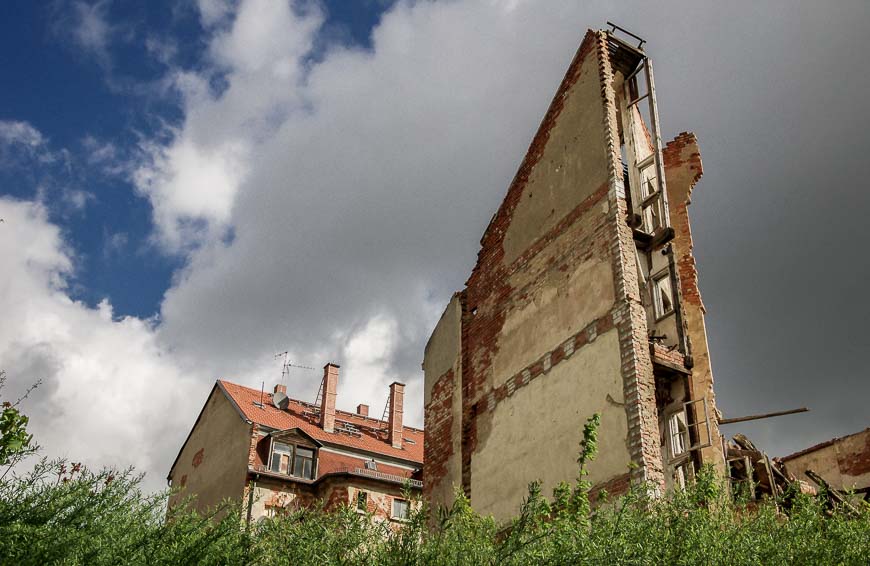 3 hours in Leipzig and you'll see interesting old buildings