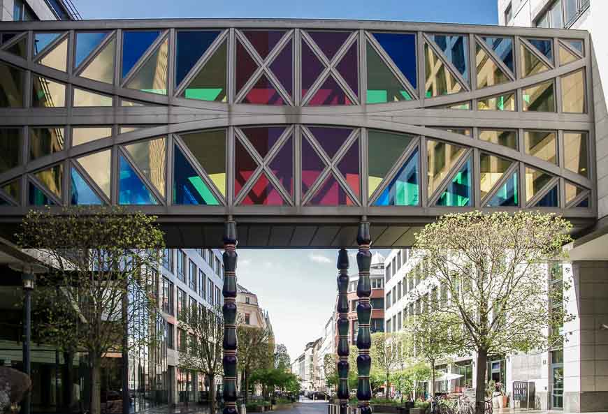 Colourful entrance near the zoological gardens