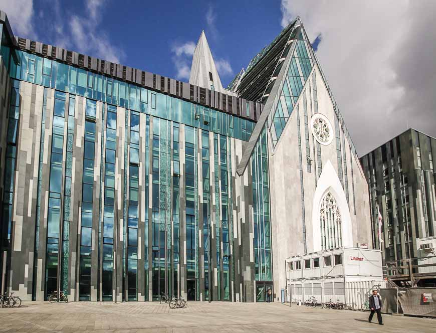 3 hours in Leipzig gives you a chance to see the University of Leipzig