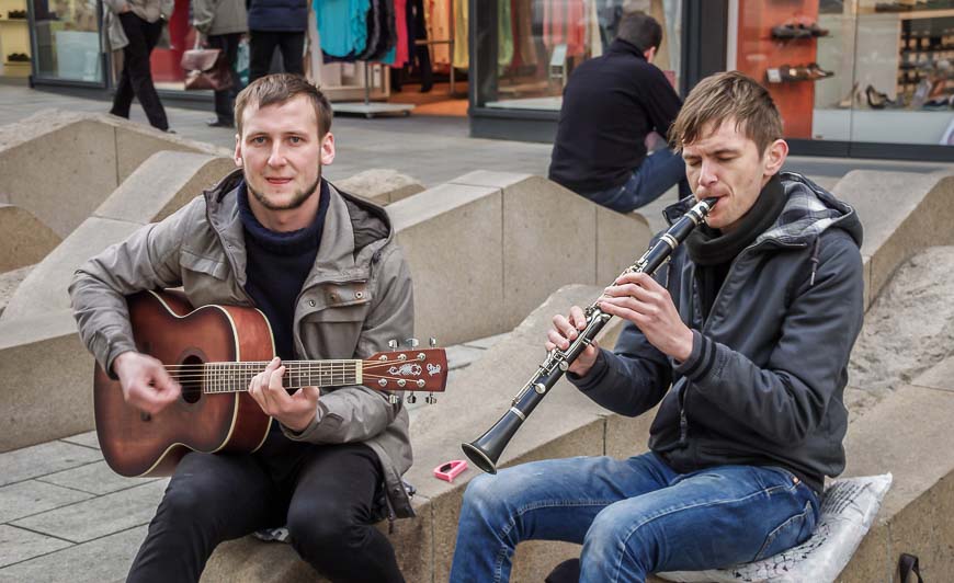 Over 3 hours in Leipzig you might run into fantastic street musicians