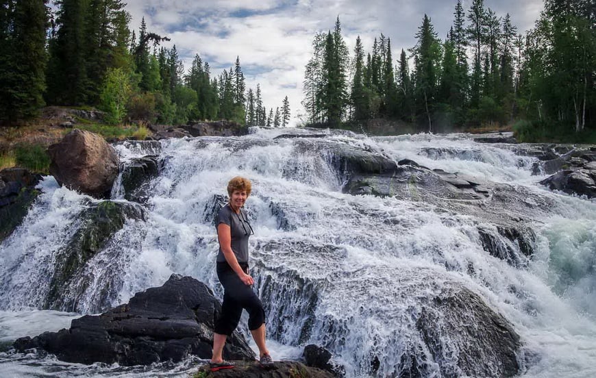 Standing in a safe place to see the Cameron River Ramparts