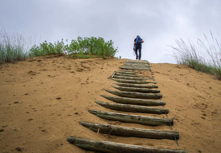 Sand-covered stairs are easier to climb up than down
