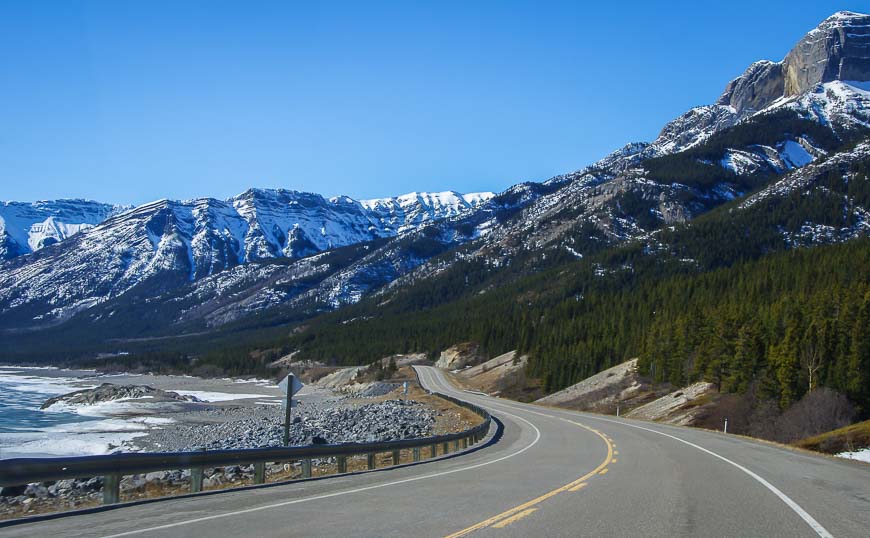 Pretty scenery on the way to Siffleur Falls