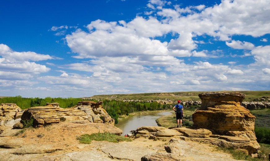 Hoodoo country in Writing-on-Stone Provincial Park