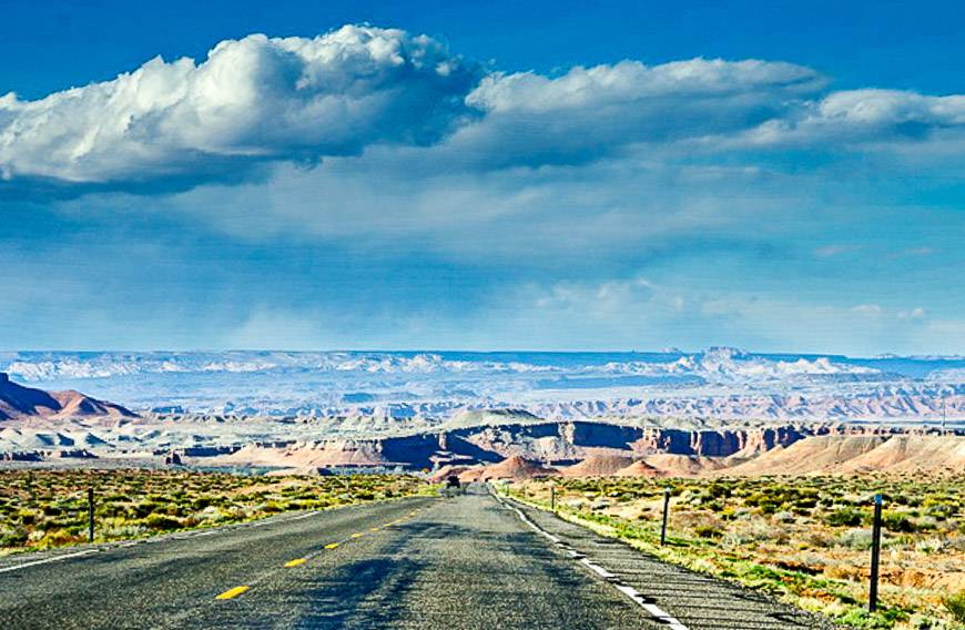 Beautiful country as you approach Highway 24 near Hanksville