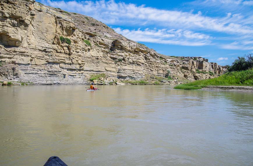 Beautiful paddling through Writing-on-Stone Provincial Park