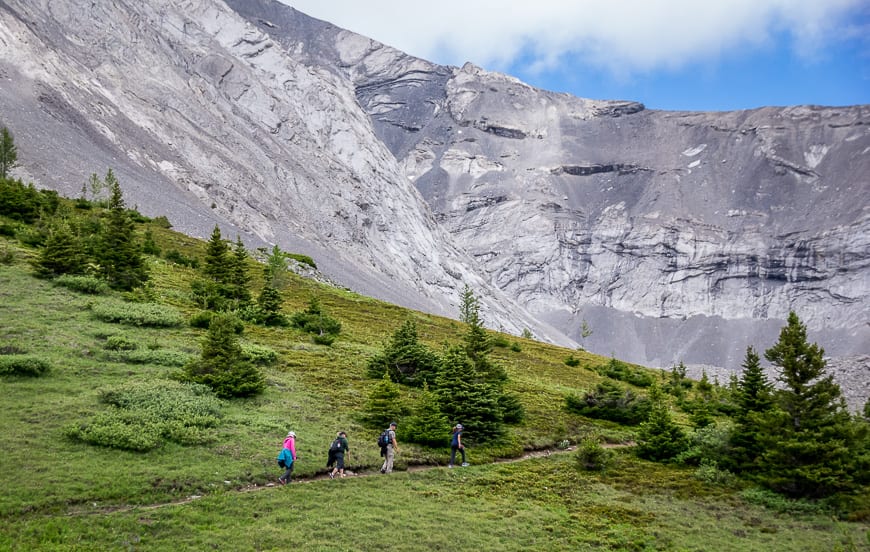 On the way to Ptarmigan Cirque