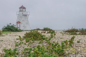 Hecla Lighthouse overlooking Gull Harbour