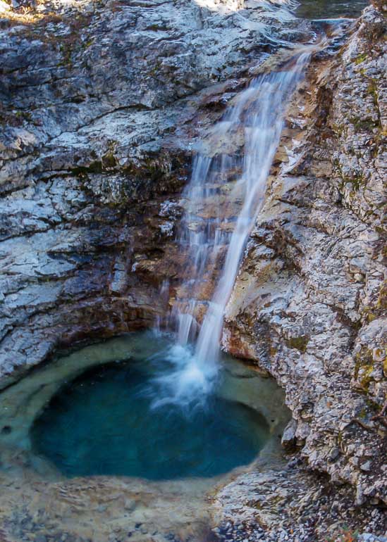 Turquoise pool about an hour from the trailhead