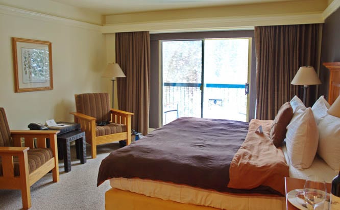 Deer Lodge hotel room at lake Louise