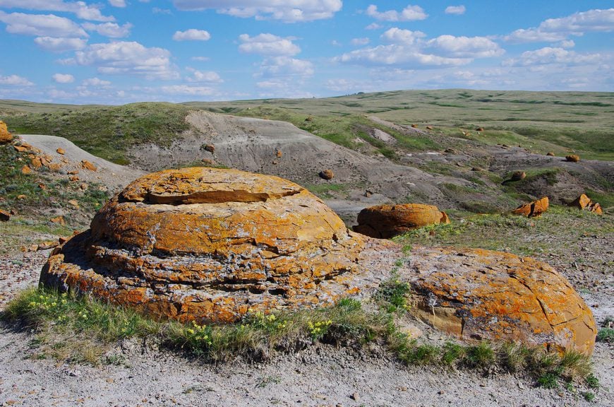 Colourful concretions at Red Rock Coulee