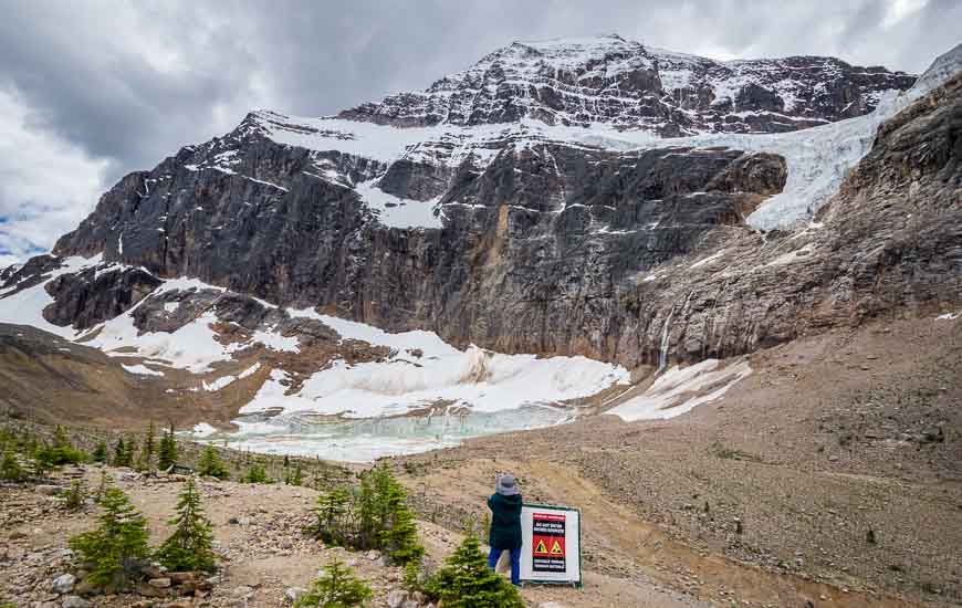 The easy Mt Edith Cavell hike 