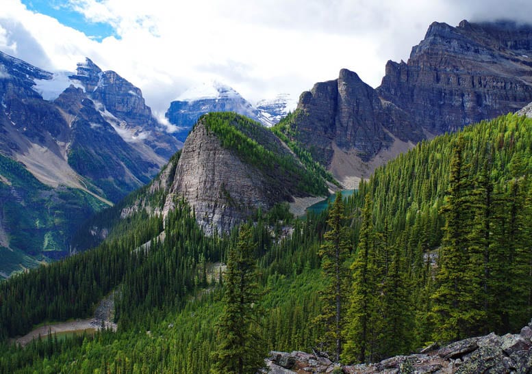 The Lake Agnes Teahouse - Little Beehive Hike near Lake Louise
