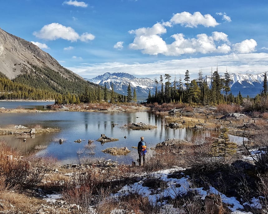 A loop hike around Upper Kananaskis Lake