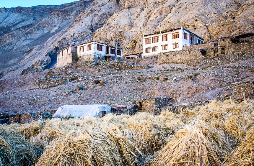 We end up in Hankar Village where you can find simple guest houses