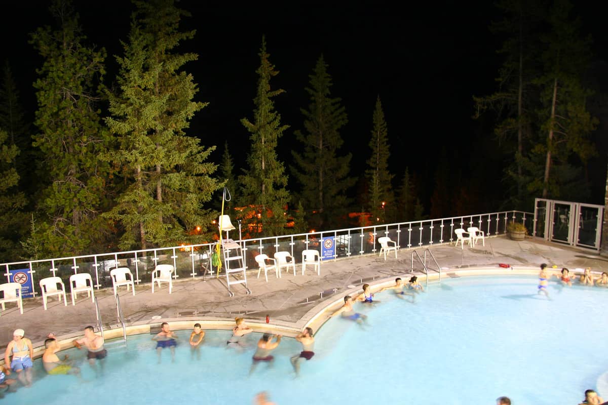 The hot springs in Banff - Photo credit: Mélanie on Flickr Creative Commons