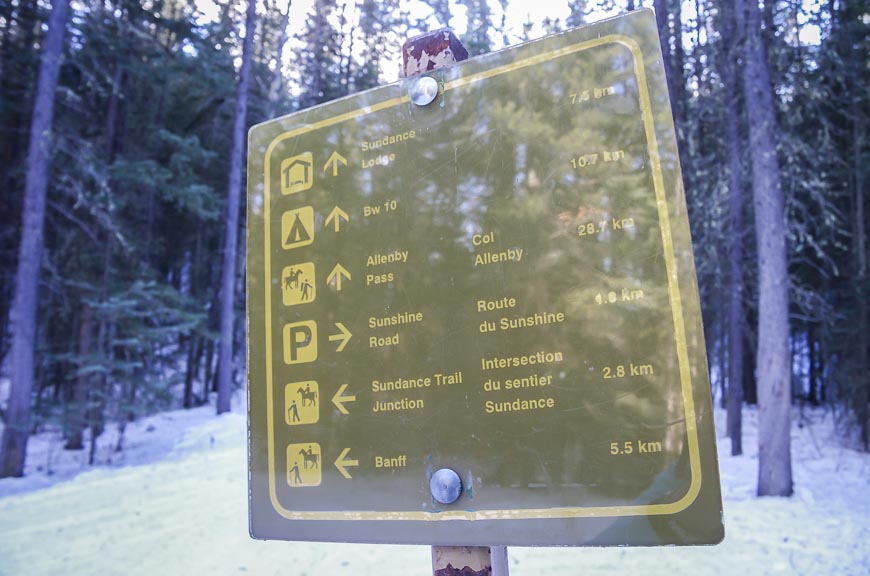 Signage on the trails into the lodge is excellent