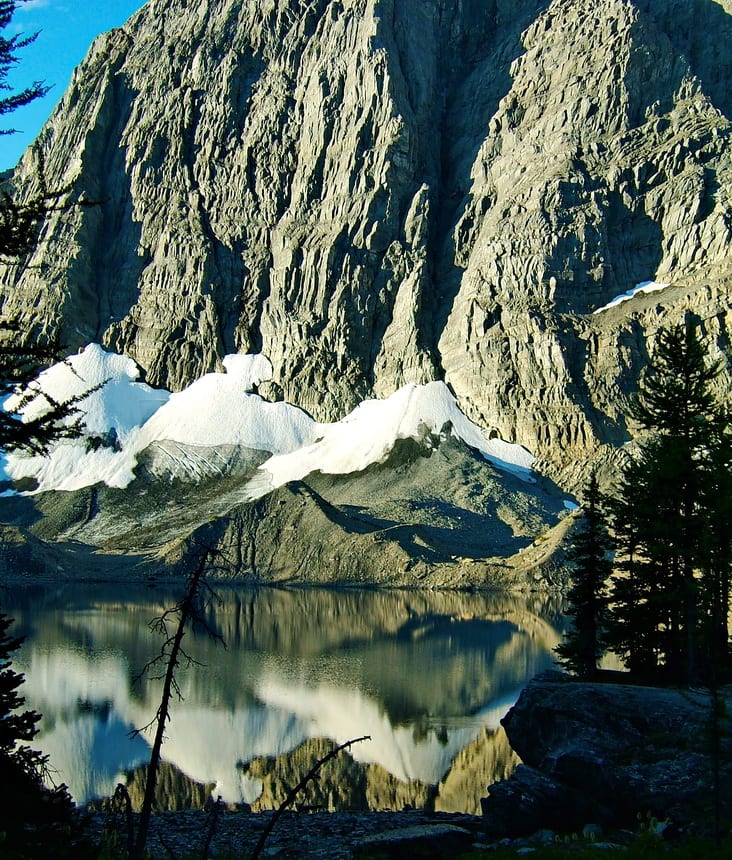  Floe Lake on the Rockwall Trail