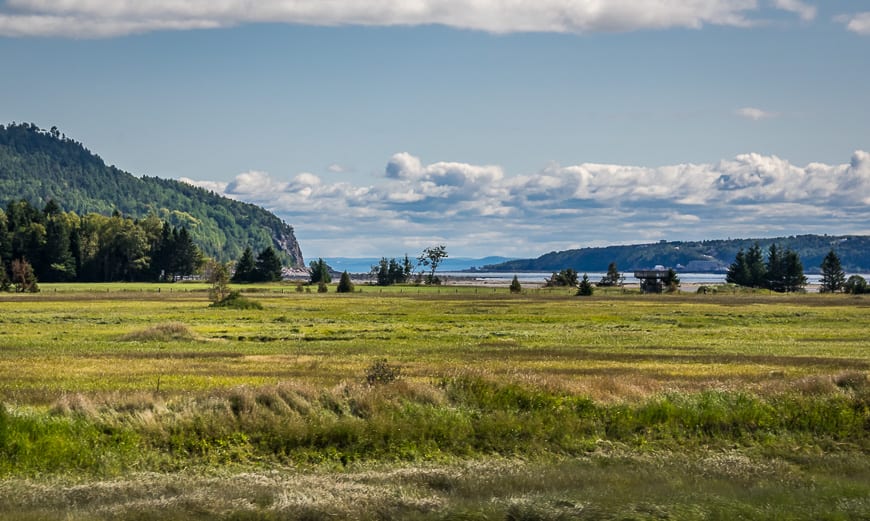 Canadian train trips - a scenic ride along the St Lawrence River