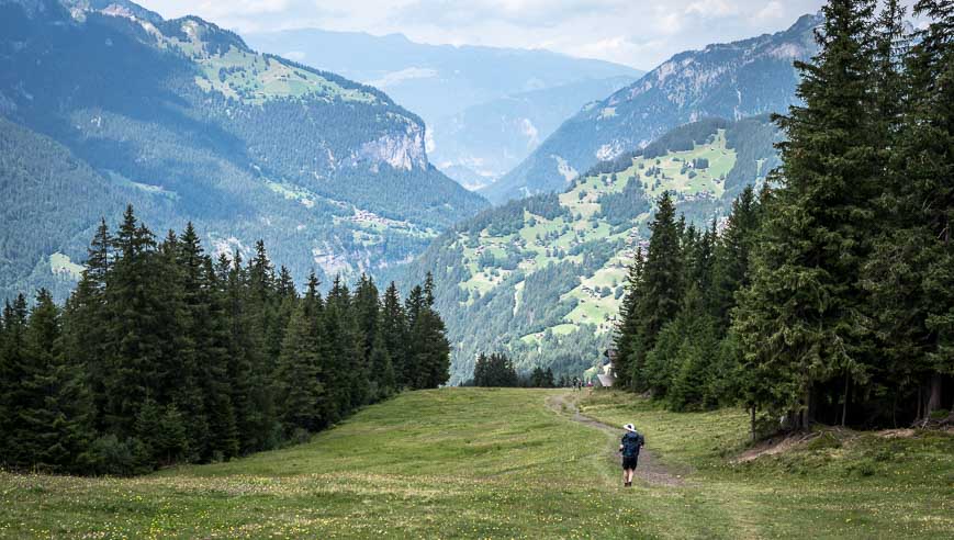 A very steep descent towards Wengen