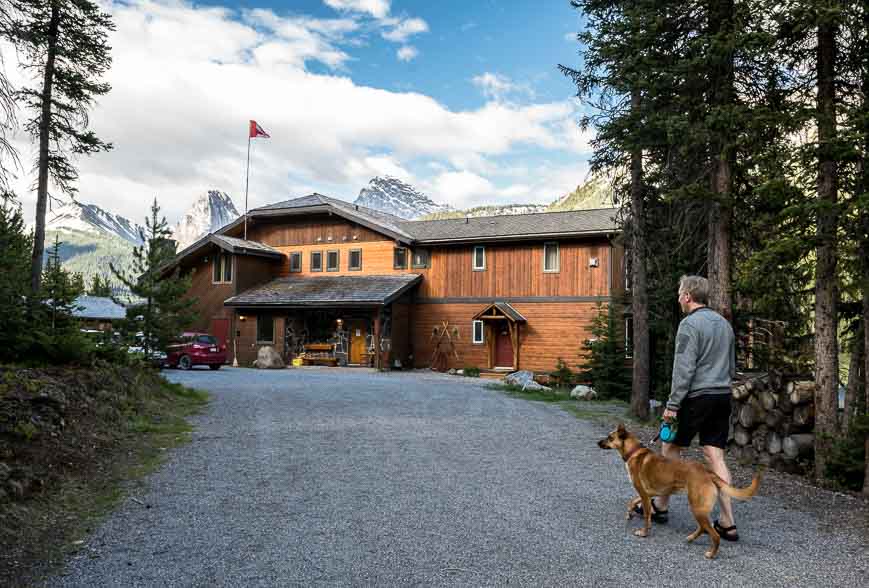 The entrance to Mt Engadine Lodge