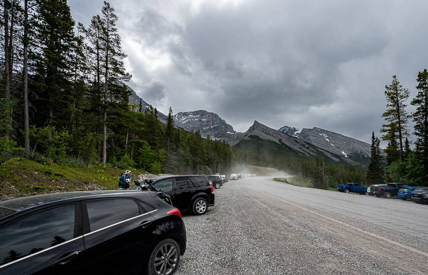 The West Wind Pass trailhead is easy to find on a busy weekend