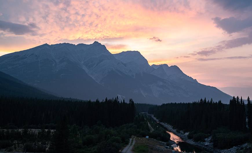 Stunning sunset along the Smith Dorrien Trail