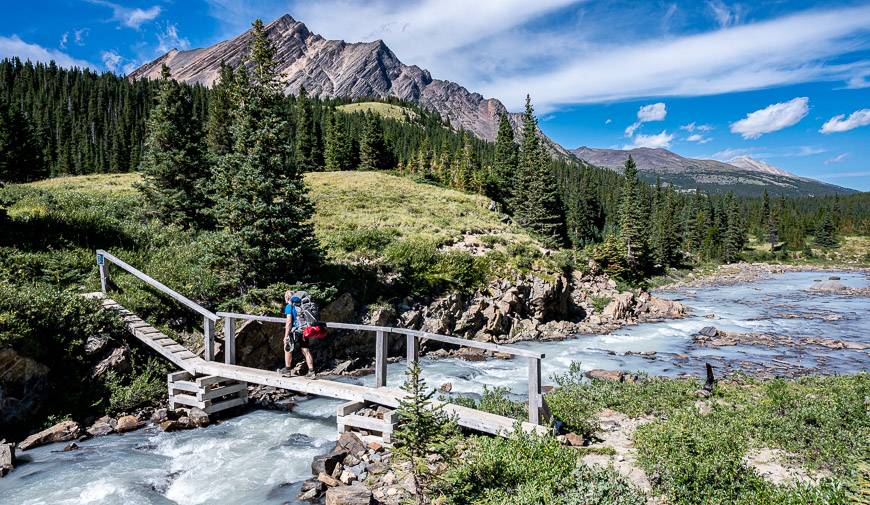 Crossing the Brazeau River just a few hundred metres from Boulder Creek Campground