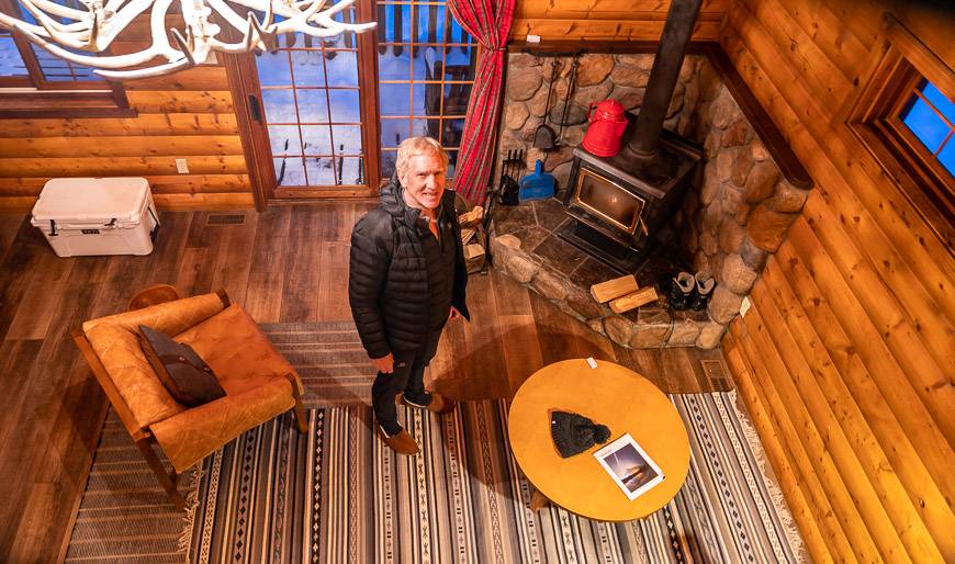 Our cozy cabin had a queen bed downstairs and two twin beds in the loft