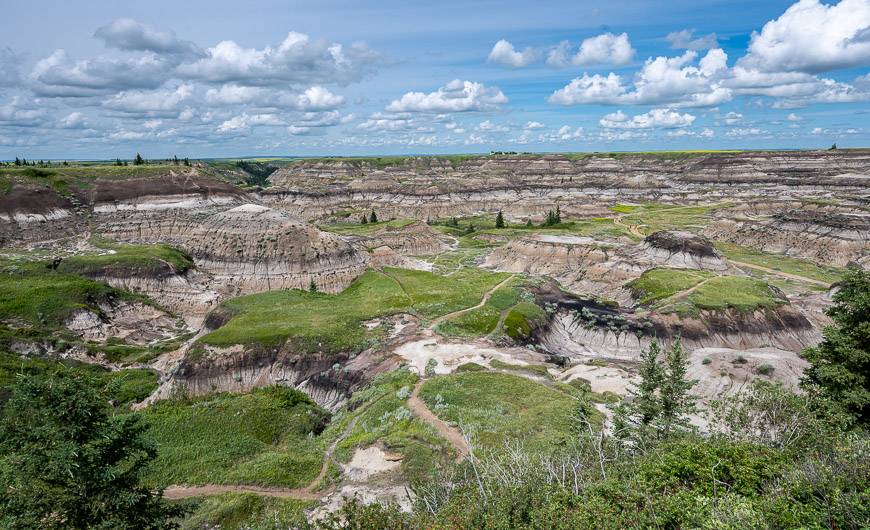 The Horseshoe Canyon hike has many different looks depending on what season you hike