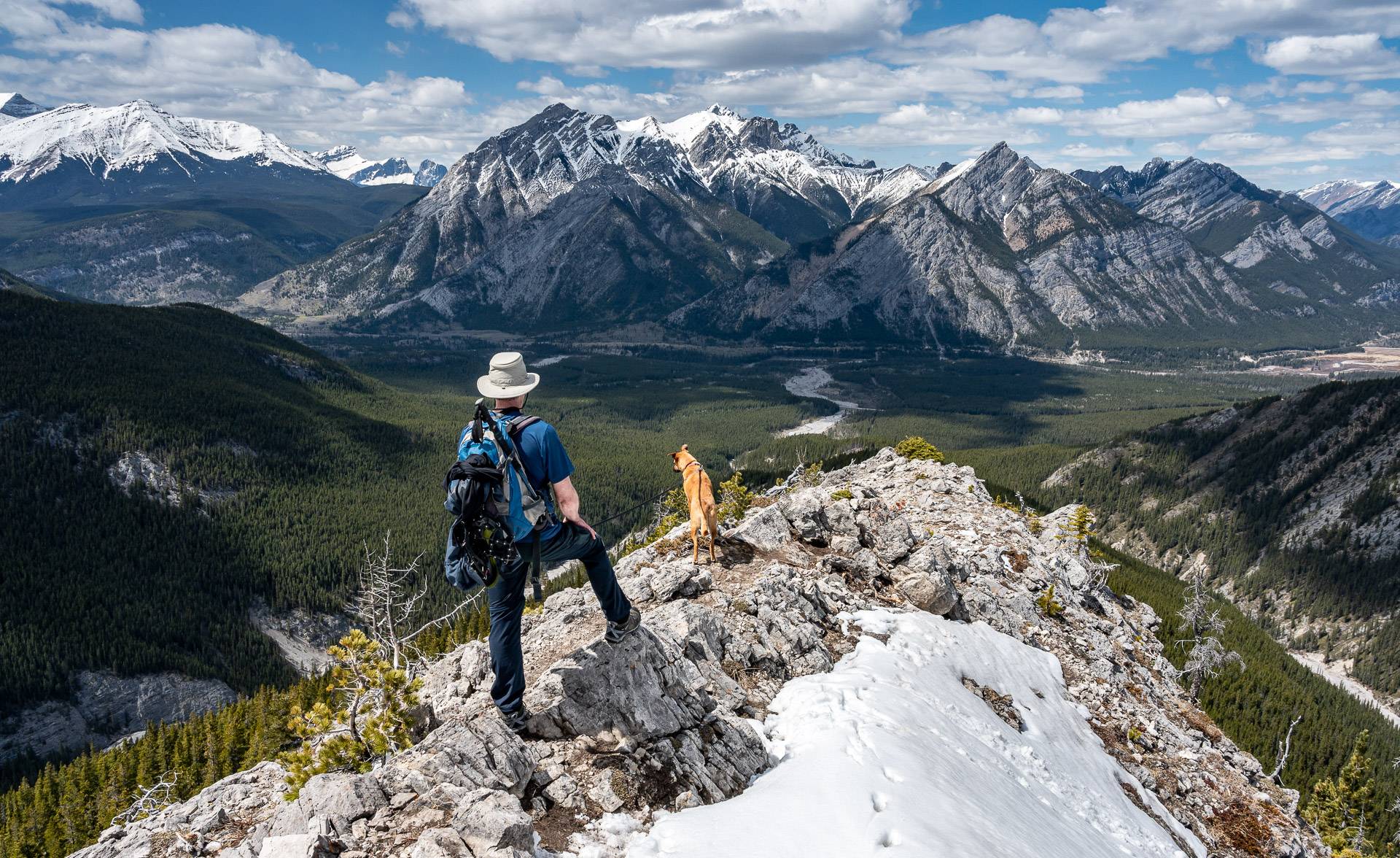 Spectacular scenery on the Porcupine Ridge hike