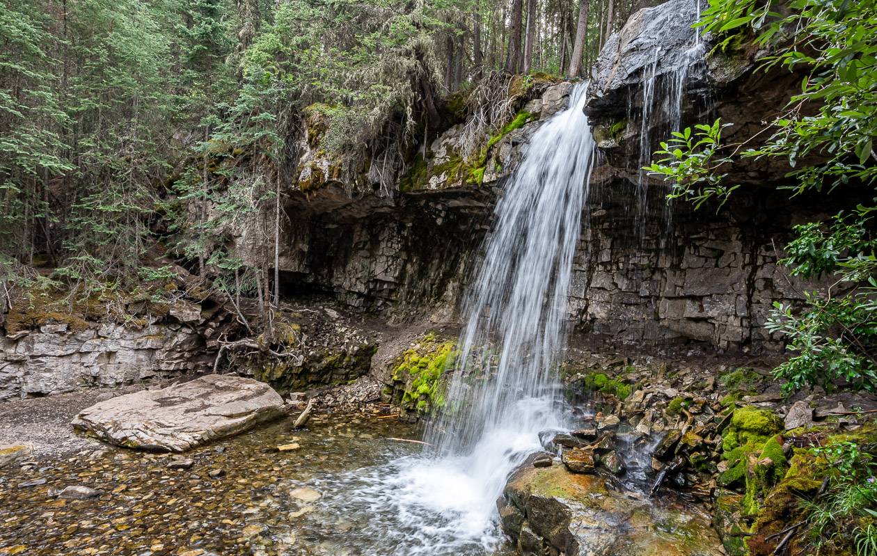 Upper Troll Falls is a fantastic place to visit especially late in the afternoon when the crowds have gone home