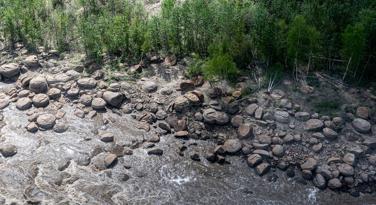 You'll find one of the largest concentrations of concretions in the world in Grand Rapids Wildland Provincial Park