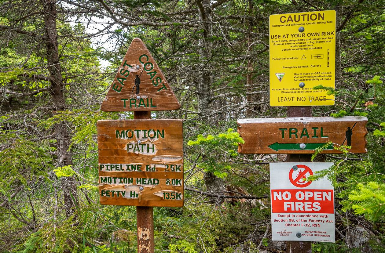 At every trailhead there is detailed signage