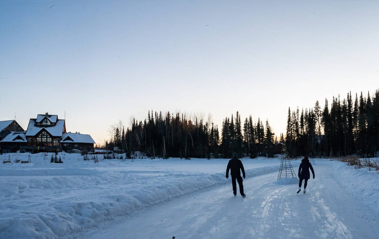 You'll find free skates, piped in music and beautiful lighting at night at the skating rink at Elk Ridge Resort