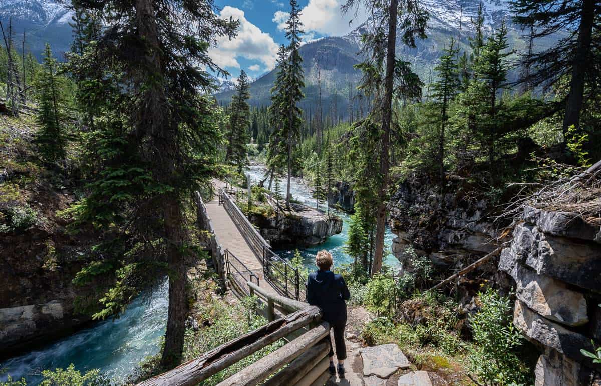 Heading back to the parking lot after a scenic Marble Canyon hike